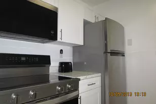 1141 Lake Victoria Dr, West Palm Beach, FL 33411 - Photo 2