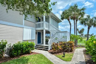 318 NE Golfview Circle, Stuart, FL 34996 - Photo 2