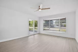 208 NE 14th Ave, Pompano Beach, FL 33060 - Photo 10