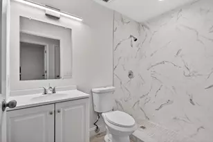 208 NE 14th Ave, Pompano Beach, FL 33060 - Photo 16