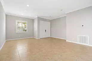11497 SW Glengarry Ct, Port Saint Lucie, FL 34987 - Photo 4
