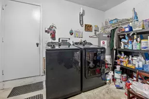 9232 NW 55th St, Sunrise, FL 33351 - Photo 16