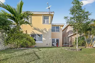 9232 NW 55th St, Sunrise, FL 33351 - Photo 32
