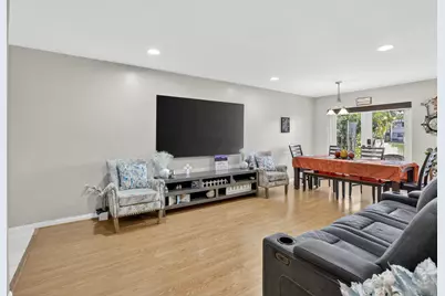 9232 NW 55th Street, Sunrise, FL 33351 - Photo 4