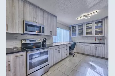 11262 Green Lake Drive #204, Boynton Beach, FL 33437 - Photo 6