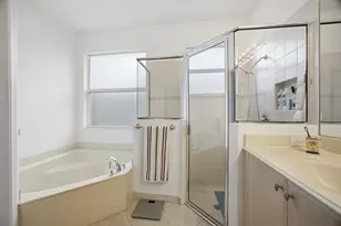 11200 SW Birch Tree Cir, Port Saint Lucie, FL 34987 - Photo 14