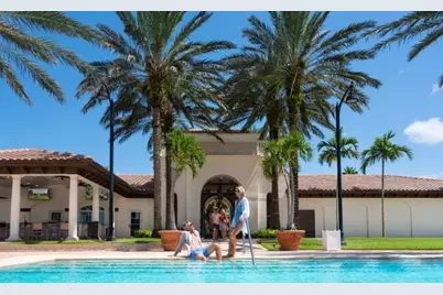 108 SE Via San Marino, Port Saint Lucie, FL 34984 - Photo 4