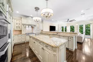 398 NE 7th St, Boca Raton, FL 33432 - Photo 20