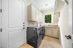 398 NE 7th St, Boca Raton, FL 33432 - Photo 36