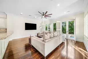 398 NE 7th St, Boca Raton, FL 33432 - Photo 14