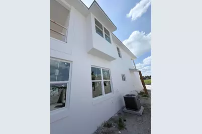 145 Kings Lane, Fort Pierce, FL 34950 - Photo 2
