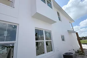 145 Kings Ln, Fort Pierce, FL 34950 - Photo 2