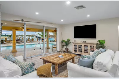 844 East Drive, Boynton Beach, FL 33435 - Photo 12