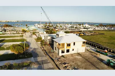 135 Kings Lane, Fort Pierce, FL 34950 - Photo 6