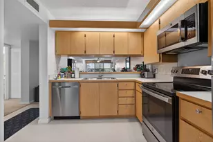 2441 Village Blvd, West Palm Beach, FL 33409 - Photo 4