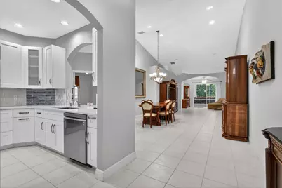 10564 Royal Caribbean Circle, Boynton Beach, FL 33437 - Photo 6