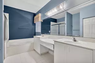 10564 Royal Caribbean Cir, Boynton Beach, FL 33437 - Photo 24