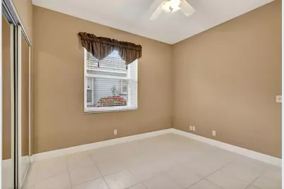 10564 Royal Caribbean Circle, Boynton Beach, FL 33437 - Photo 32