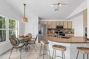 2650 Fairway Cove Ct, Wellington, FL 33414 - Photo 10