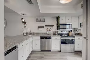 18350 SE Wood Haven Ln, Jupiter, FL 33469 - Photo 10