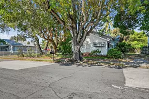 719 55th St, West Palm Beach, FL 33407 - Photo 10