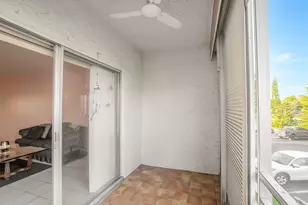 3000 Sunrise Lakes Dr E, Sunrise, FL 33322 - Photo 38