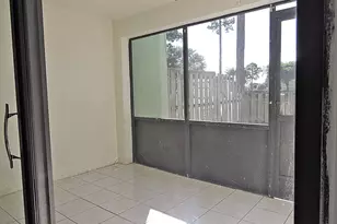 5040 Society Pl E, West Palm Beach, FL 33415 - Photo 10