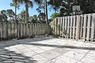 5040 Society Pl E, West Palm Beach, FL 33415 - Photo 12