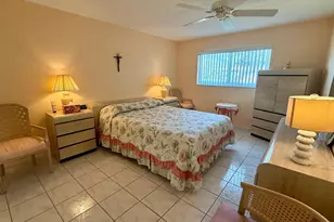 705 Lori Dr, Lake Worth Beach, FL 33461 - Photo 8