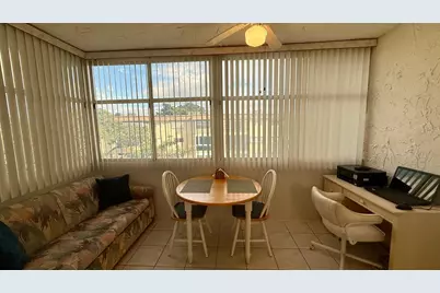 705 Lori Drive #309, Palm Springs, FL 33461 - Photo 4