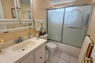 705 Lori Dr, Lake Worth Beach, FL 33461 - Photo 10