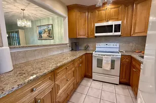 705 Lori Dr, Lake Worth Beach, FL 33461 - Photo 2