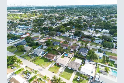 6370 Plunkett Street, Hollywood, FL 33023 - Photo 34