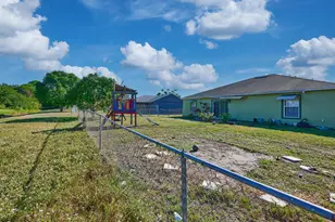 1407 SE Grapeland Ave, Port Saint Lucie, FL 34952 - Photo 24