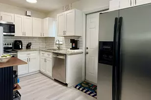 5909 Pinewood Ave, West Palm Beach, FL 33407 - Photo 8