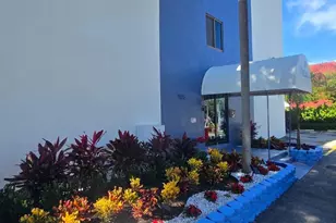 105 S Riverside Dr, Pompano Beach, FL 33062 - Photo 2