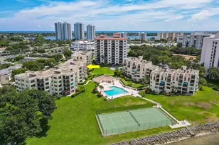 372 Golfview Rd, Juno Beach, FL 33408 - Photo 2