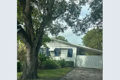 700 N Hepburn Avenue N, Jupiter, FL 33458 - Photo 1