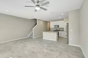 5694 SE Edgewater Cir, Stuart, FL 34997 - Photo 8