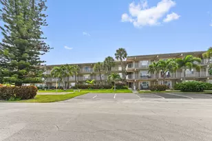 3200 NE 7th Ct, Pompano Beach, FL 33062 - Photo 1