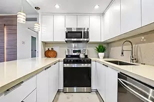 3076 Newport Q, Deerfield Beach, FL 33442 - Photo 6