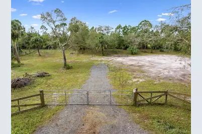 4911 Grovers Road, Fort Pierce, FL 34951 - Photo 4