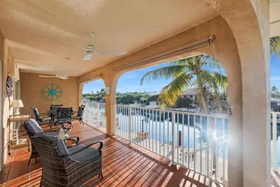 351 10th Street, Key Colony Beach, FL  - Photo 22