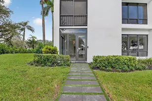 7847 Lakeside Blvd, Boca Raton, FL 33434 - Photo 2