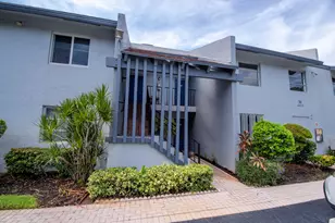 14823 Cumberland Dr, Delray Beach, FL 33446 - Photo 2