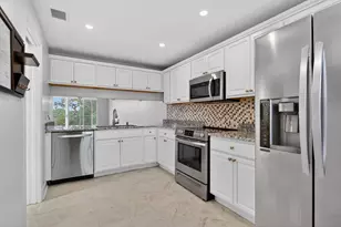 3503 Oaks Way, Pompano Beach, FL 33069 - Photo 2