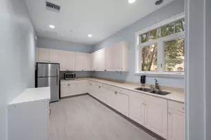 8 Harbour Isle Dr E, Fort Pierce, FL 34949 - Photo 30