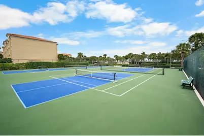 8 Harbour Isle Drive E #Ph5, Fort Pierce, FL 34949 - Photo 34