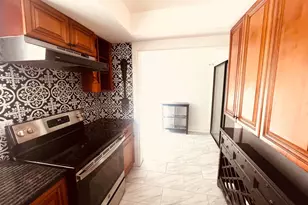 241 NW 15th St, Boca Raton, FL 33432 - Photo 14