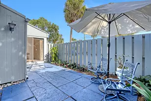 241 NW 15th St, Boca Raton, FL 33432 - Photo 32